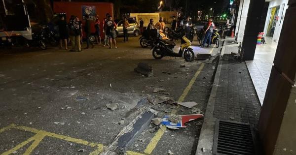 Co<em></em>ncrete slab falls and kills 7-year-old boy standing outside pizza outlet in Malaysia